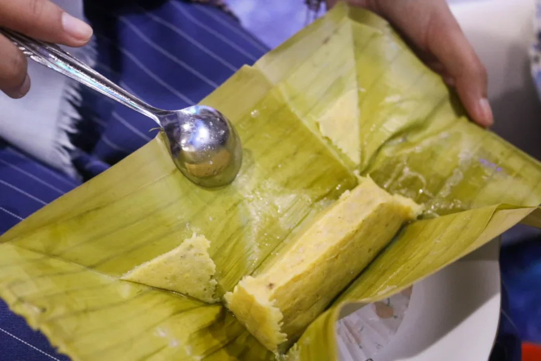 Barongko kue tradisional Makassar.