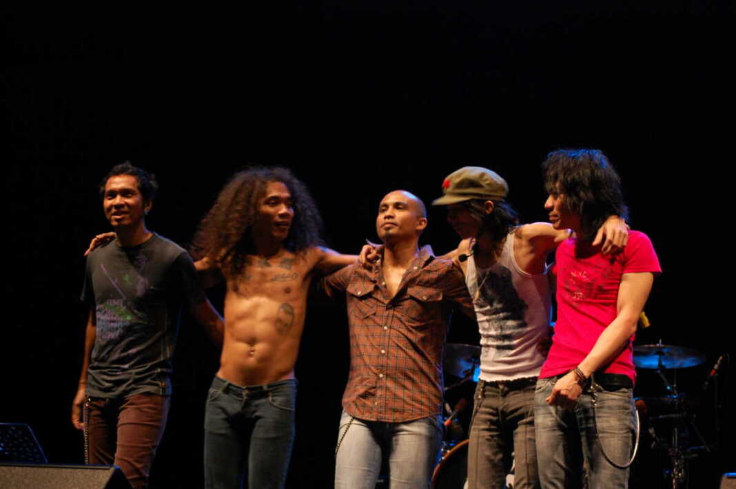 Ilustrasi band Slank.
