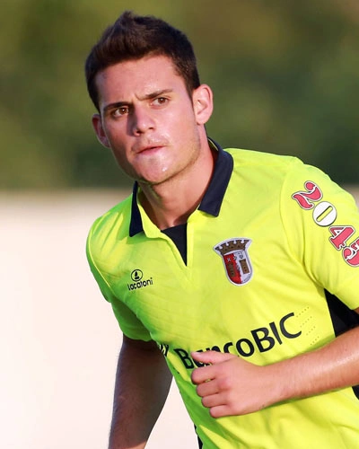 Pemain KS Wieczysta, Joan Román