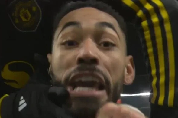 kamera siaran saat selebrasi gol viral di media sosial