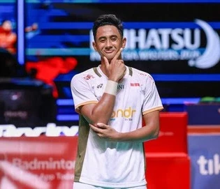 Alwi Farhan sukses menjadi juara tunggal putra Indonesia Masters 2026 usai menang telak di final. Raymond Indra/Nikolaus Joaquin finis sebagai runner up ganda putra.