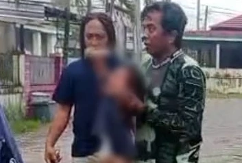 Ayah menganiaya anaknya berusia 1 tahun di Takalar viral di media sosial