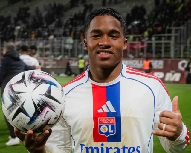 Stiker pinjaman Real Madrid