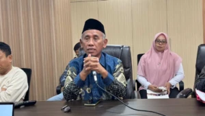 Drs. Hafied Hidayat, pemerhati Luwu Raya dalam forum diskusi Pemekaran Luwu Raya, Akankah oleh SulawesiPos