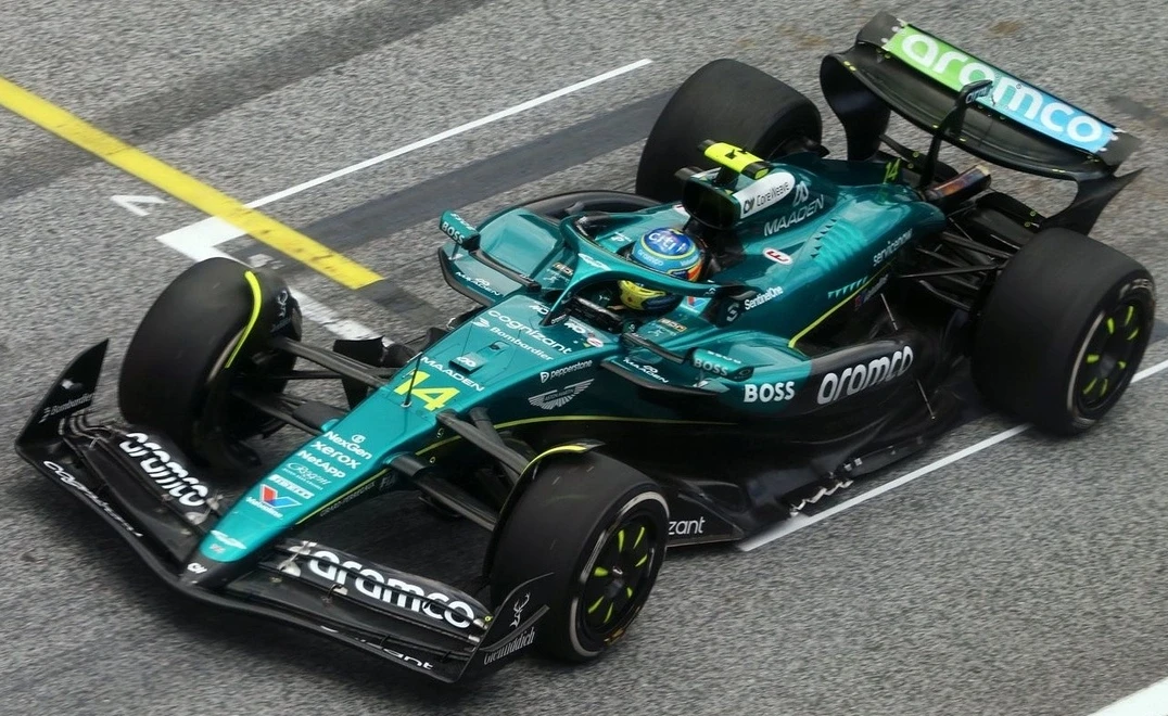 Team Aston Martin dengan mobil F1 AMR26.