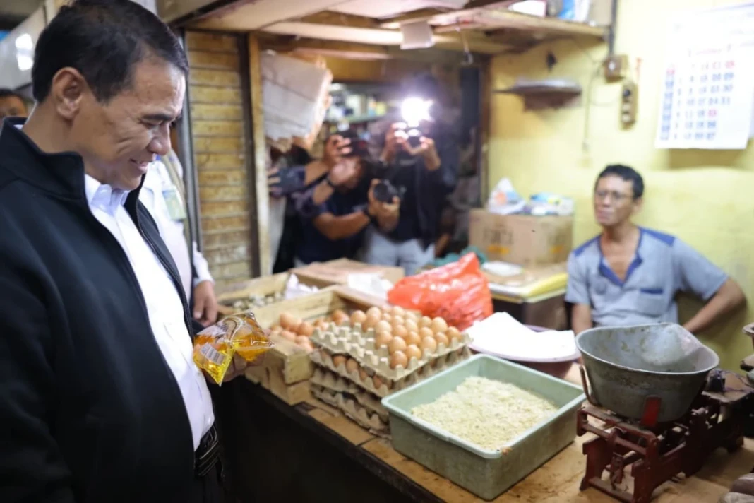 Foto Mentan saat melakukan inspeksi