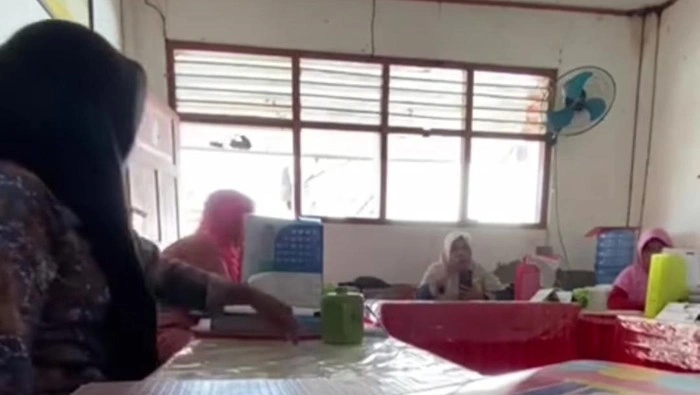 Guru honorer dipecat usai viral usai cekcok dengan kepala sekolah