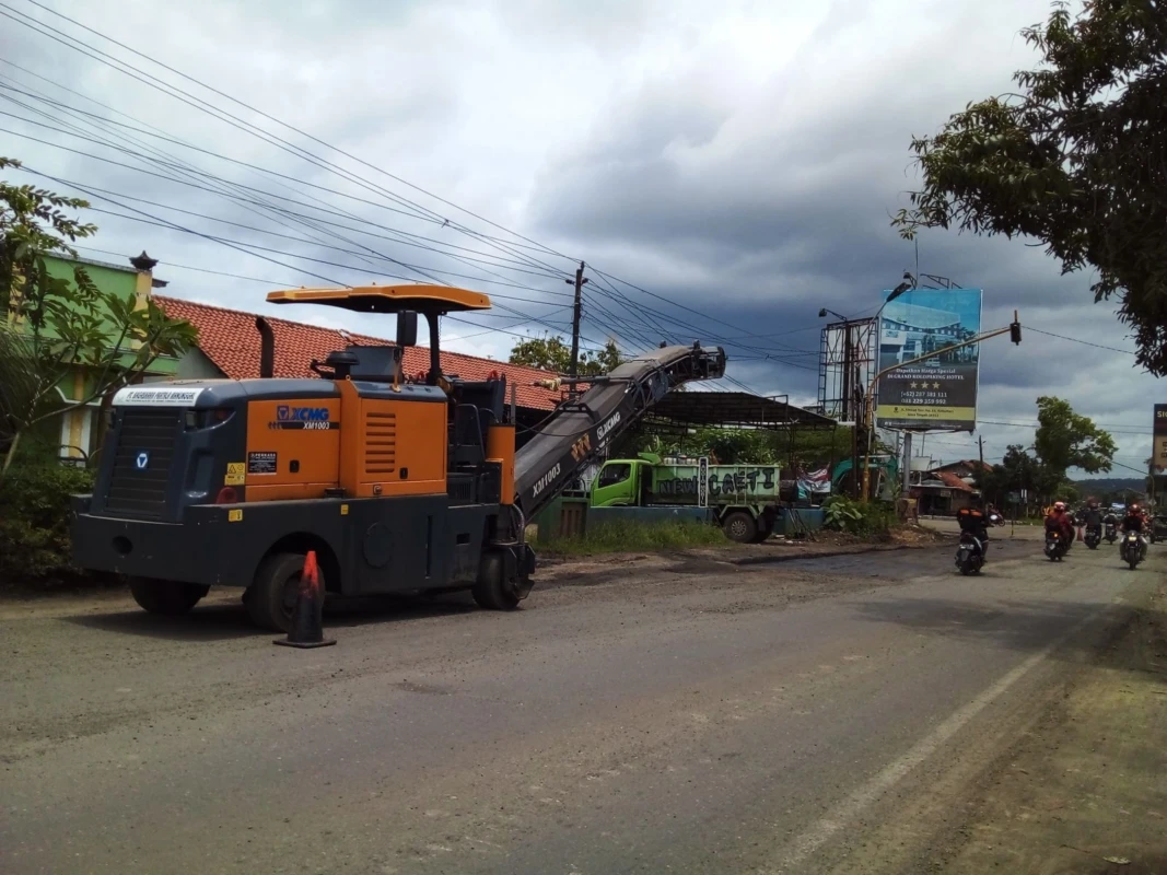 Ilustrasi perbaikan jalan