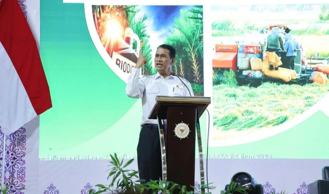 Mentan Amran saat kegiatan Asosiasi Pemerintah Kabupaten Seluruh Indonesia (APKASI) di Batam, Kepulauan Riau, Senin (19/1/2026).