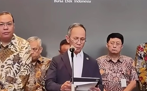 Ketua Dewan OJK