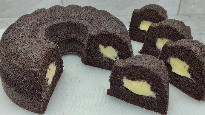 Kue bolu ketan hitam