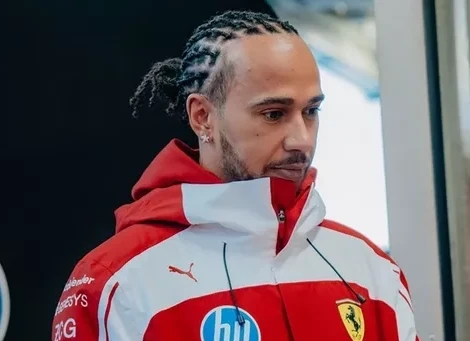 Pembalap F1 dari team Ferrari,Lewis Hamilton