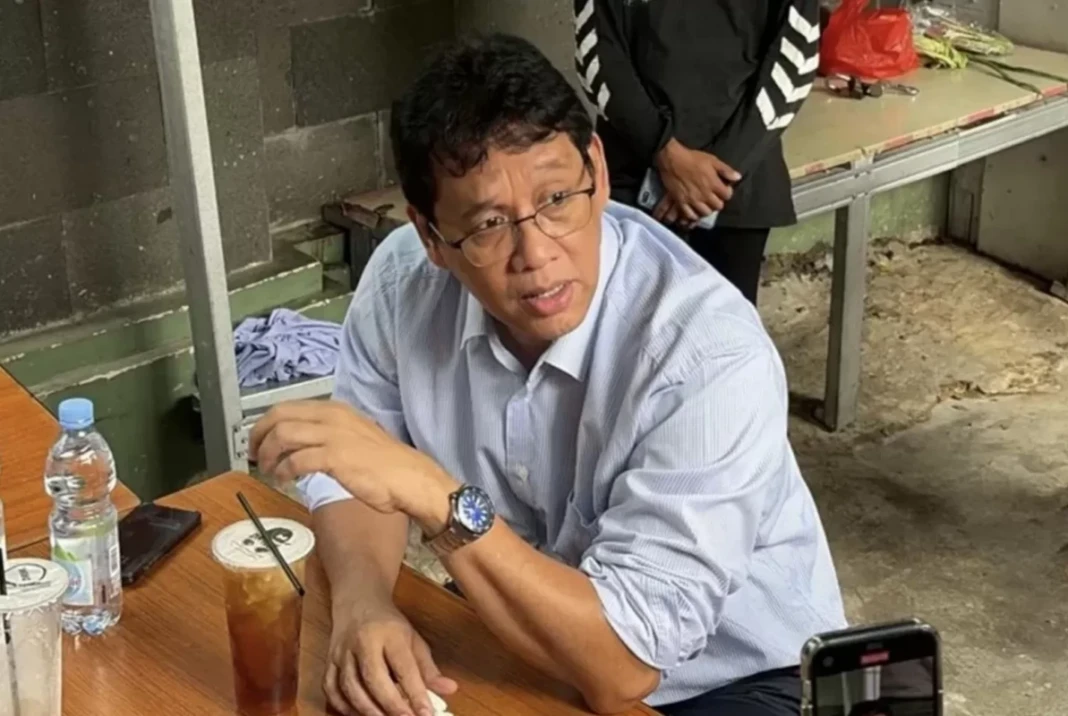 Menteri Keuangan, Purbaya Yudhi Sadewa Saat Ditemui Usai Bertemu Juda Agung