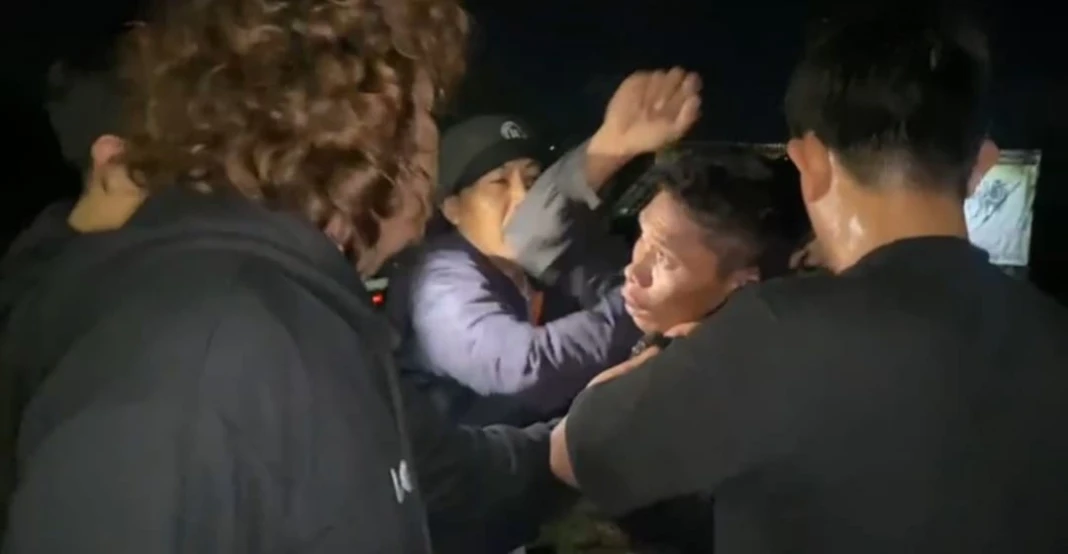 Penangkapan AR terduga pelaku pencurian oleh Tim Resmob Polda Sulsel di Jl Galangan Kapal