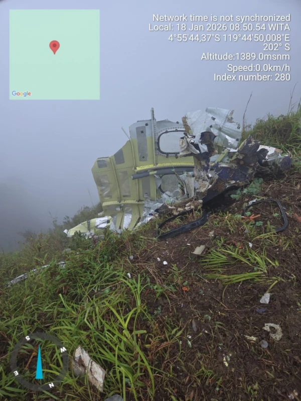 Penemuan badan pesawat ATR 42-500 di Puncak Bulusaraung Maros