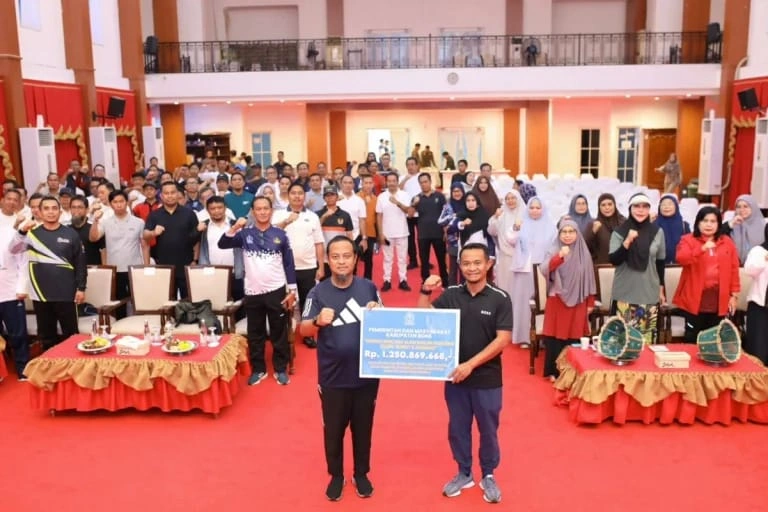 Penyaluran bantuan Bone kepada Aceh dan Sumatera