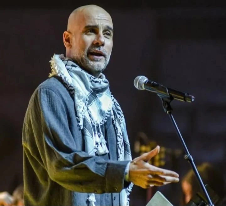 Pelatih Manchester City, Pep Guardiola, dalam acara pengalangan dana Act x Palestina di Barcelona