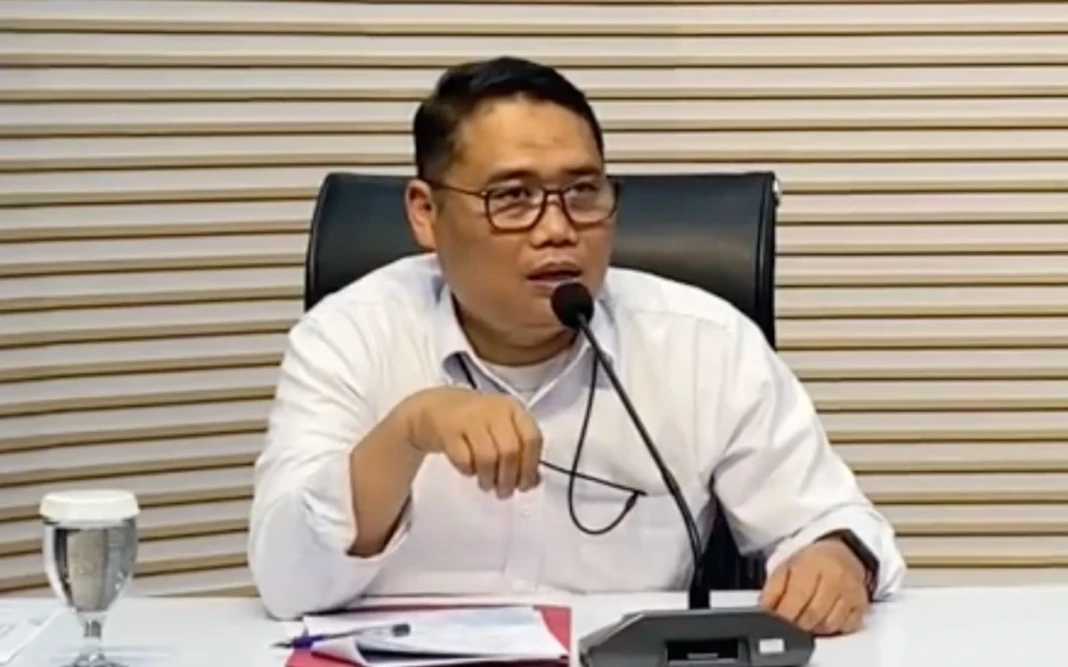 Plt Deputi Penindakan dan Eksekusi KPK Asep Guntur Rahayu menetapkan Bupati Pati Sadewo dalam kasus korupsi di DJKA, Selasa (20:1:2026). Dok. Tangkapan layar