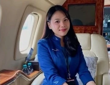 Profil Pramugari Pesawat ATR 42-500, Florencia Lolita Wibisono 2