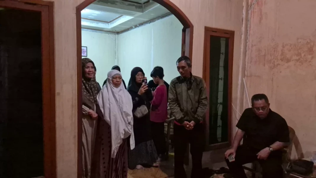 rumah keluarga korban Ferry irawan