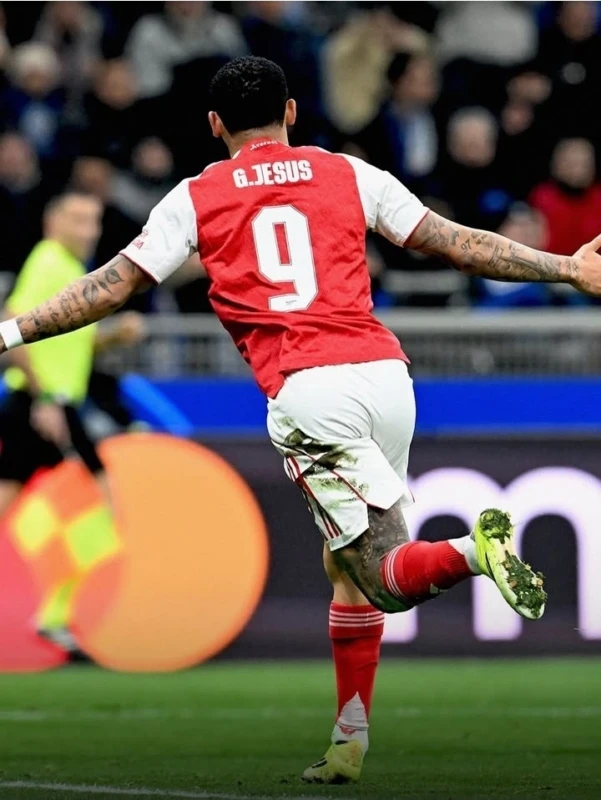 Penyerang Arsenal, Gabriel Jesus merayakan gol lawan Inter Milan di Liga Champions.