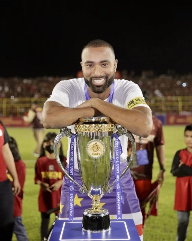 Captain PSM Makassar, Yuran Fernandes