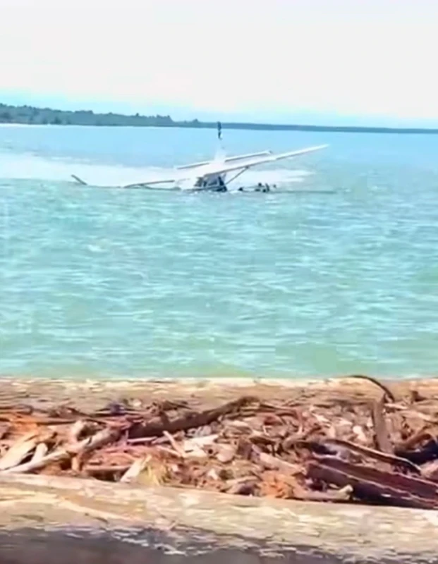 Pesawat Smart Air Jatuh di Laut Nabire.