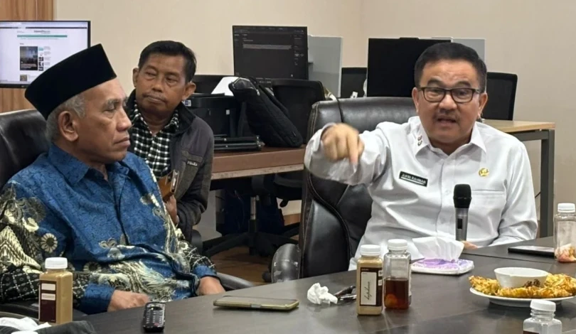 Sekretaris Daerah Sulsel, Jufri Rahman dalam diskusi publik terbatas di Ruang Redaksi SulawesiPos.com, Rabu (28:1:2026).