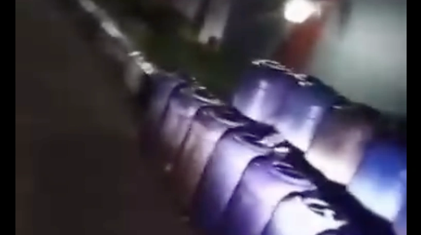 tangkapan layar penampungan BBM di dekat SPBU Jatia