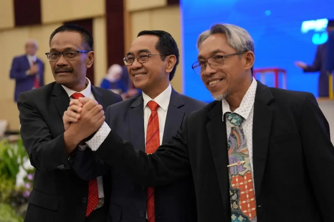 Tiga calon Rektor Universitas Hasanuddin periode 2026-2030.jpg