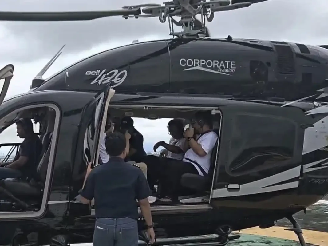 Tim Sulawesipos.com memantau kondisi jalanan kota dari langit Makassar.