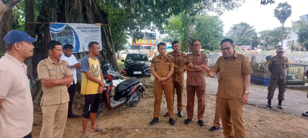 Wabup Bone Larang Praktik Percaloan Biaya Jasa Pemakaman.