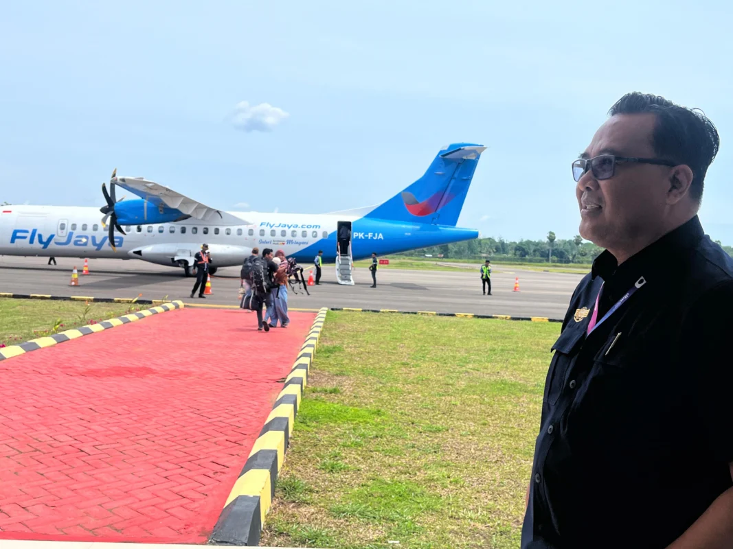 Bandara Arung Palakka Kabupaten Bone Sulsel resmi membuka rute penerbangan Bone-Morowali, ditandai dengan penerbangan perdana, Kamis (26:2:2026) hari ini