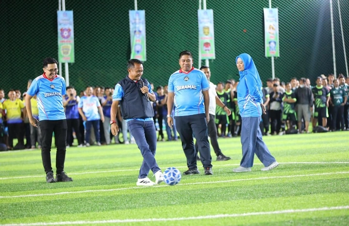 Bupati Bone, H Andi Asman Sulaiman, S.Sos., M.M., dalam Turnamen mini soccer BerAmal Cup 1, Rabu