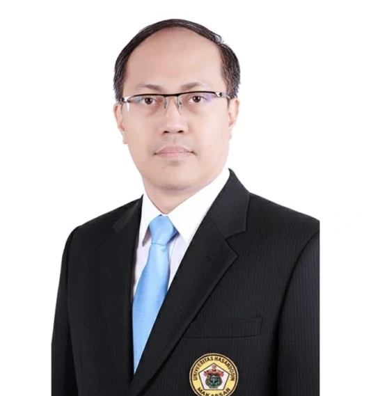 Dosen FEB Unhas, Nur Bau Massepe