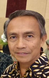 Dr. H. M. Imran Hanafi, M.A., M.Ec., Dosen Departemen Hubungan Internasional FISIP Universitas Hasanuddin sekaligus mantan Atase Pendidikan RI di Canberra dan Kuala Lumpur.