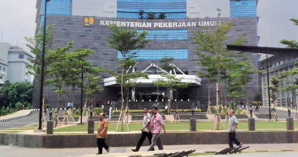 Gedung_Kementerian_Pekerjaan_Umum_Republik_Indonesia_(KemenPU,_2012)