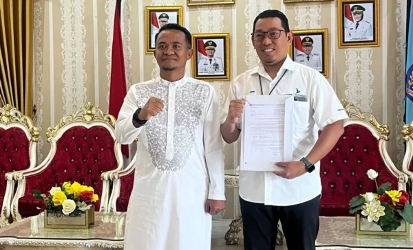 Kepala Bank Sulselbar Cabang Bone, Anas usai audience dengan Bupati Bone. Anas menyampaikan rencana peluncuran program Serambi Bank Indonesia di Bone