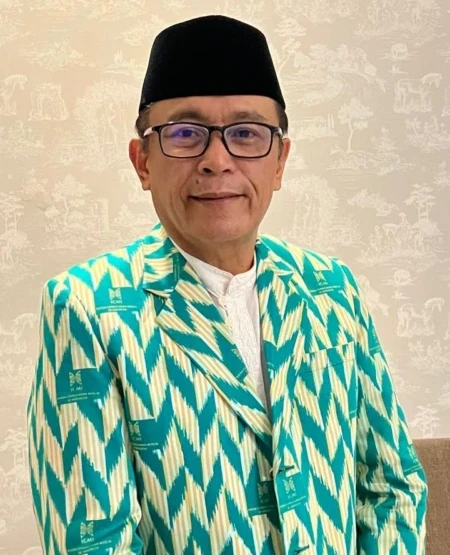 Ketua ICMI Sulawesi Selatan dan Guru Besar Universitas Negeri Makassar, Prof. Dr. Aris Munandar