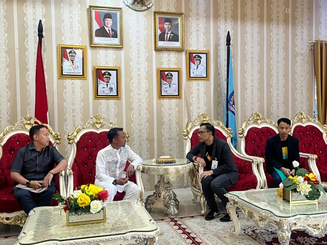 Pimpinan PT BSI Bone saat audiensi dengan Bupati, H Andi Asman Sulaiman di rumah jabatan Bupati, Jumat (27:2:2026)