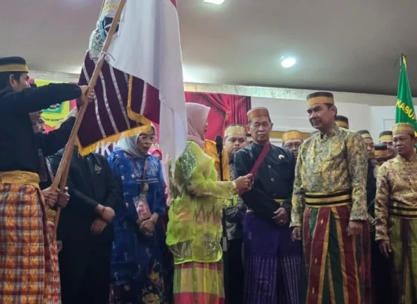 Prosesi pelantikan dan pengukuhan BPD KKSS Kabupaten Bogor periode 2025–2030 di Cibinong