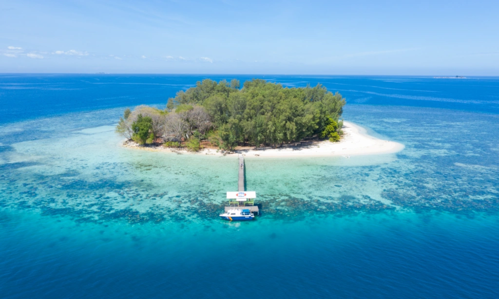 Pulau Panambungan, Pangkep. Foto Geopark Maros Pangkep