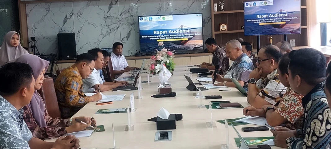 Rapat antara Pemkab Bone dan PT Tiran