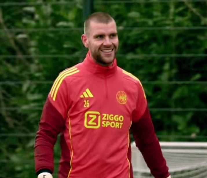 Screenshot_20260217_003445_Instagram