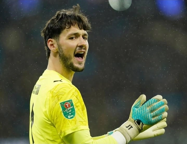 Screenshot_20260217_010000_Instagram