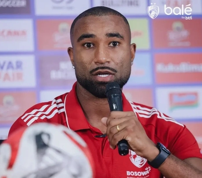 Kapten PSM Makassar, Yuran Fernandes pada konferensi pers duel vs Persebaya Surabaya pada 25 Februari 2026 pukul 21.30 WIB pekan ke-23 Liga 1 musim 2025/2026 di Stadium Gelora Bung Tomo. dok/psm_makassar