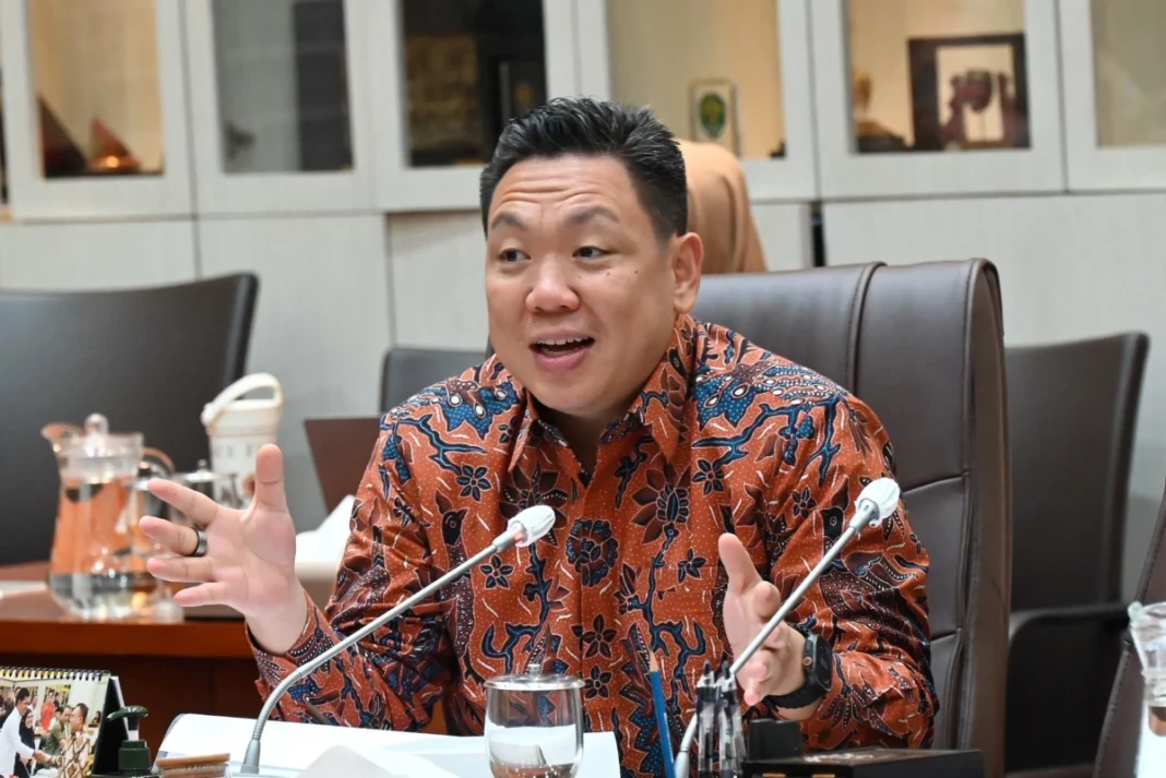 Wakil Ketua Komisi IX DPR RI, Charles Honoris (1)