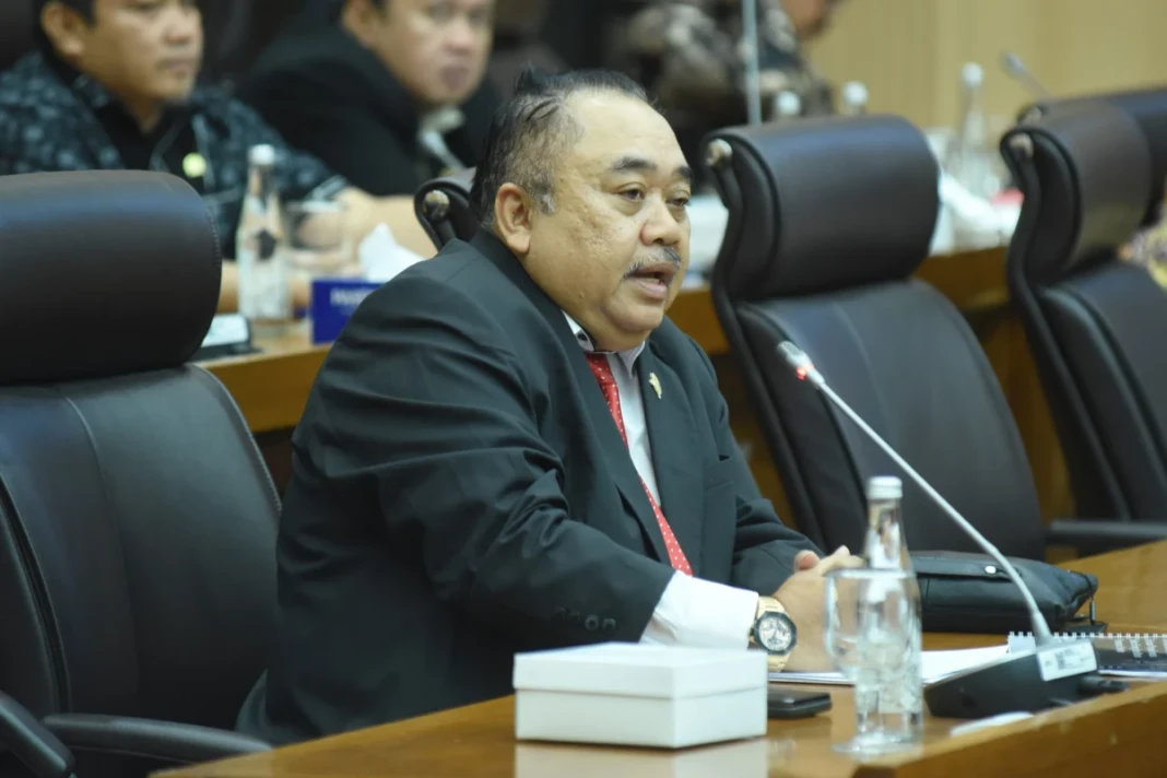 Anggota komisi XII, Ateng Sutisna (1)