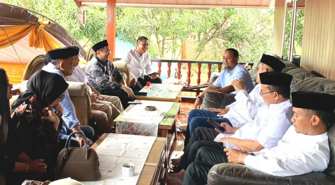 Audiensi panitia PSBM dengan Gubernur Sulsel