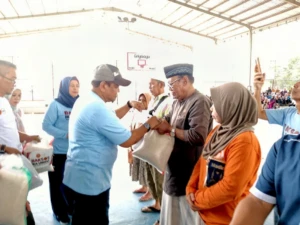 Baksos IKA Unhas di Bone, Sulsel, Minggu